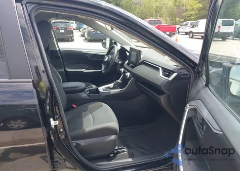 2022 Toyota Rav4 Le z USA, uszkodzony, nr VIN 2T3F1RFV9NC269164